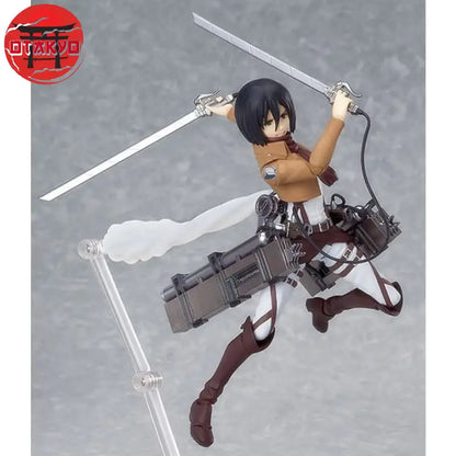 Figurine de Mikasa Ackerman, héroïne du célèbre manga Attaque des titans