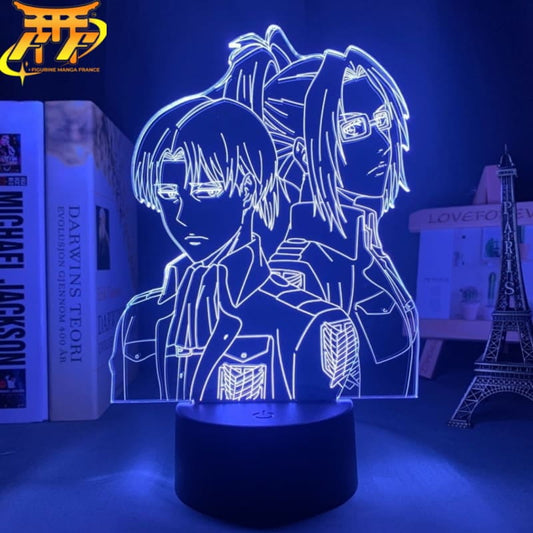 Lampe LED Livaï avec Hansi - Attaque des Titans™ - Otakyo